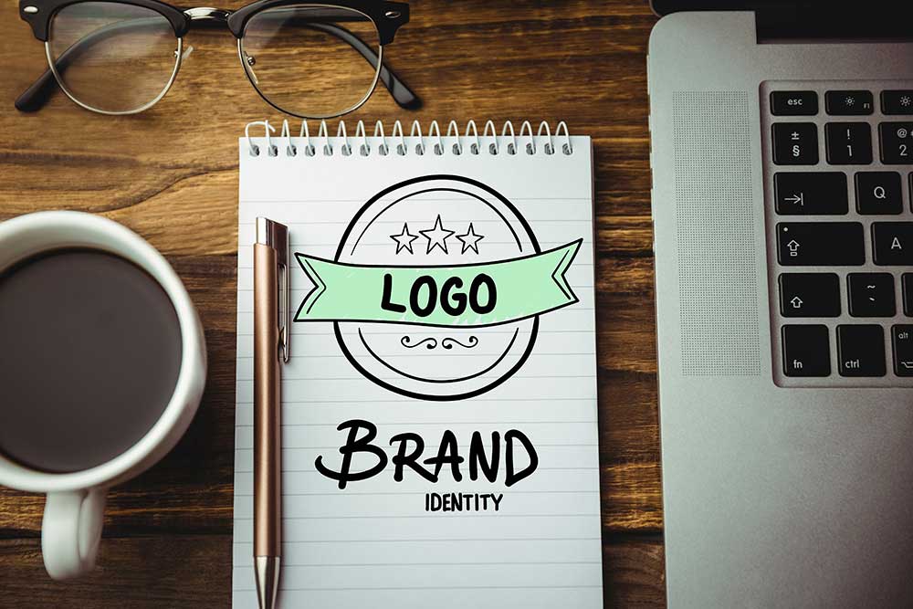 Descubre cómo el diseño de identidad transforma tu marca en una experiencia memorable. Conecta emocionalmente y destaca en tu mercado.
